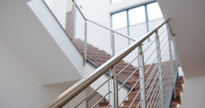 Corrim&atilde;o de Inox: O Guia Completo para Sua Casa Ideal