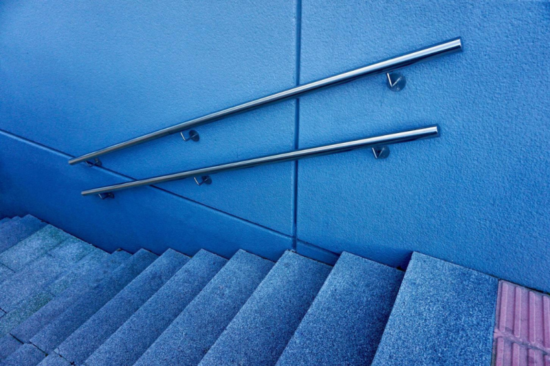 Vantagens do Corrimão de Parede Inox para sua Casa