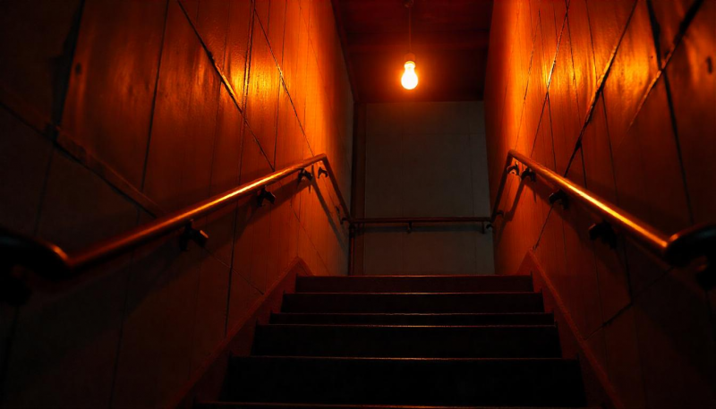 Corrimão de parede em aço inox: Muito estilo para sua casa