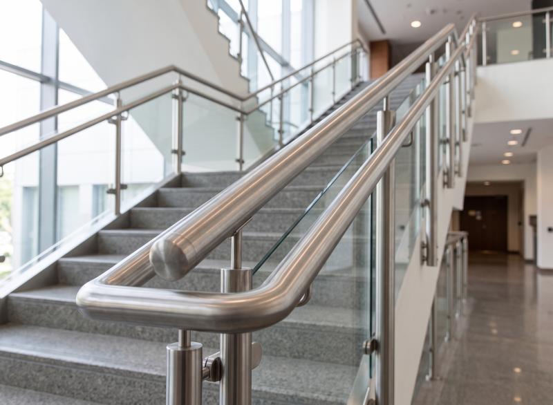 Corrimão de Inox: A Escolha Que Transforma Seu Espaço