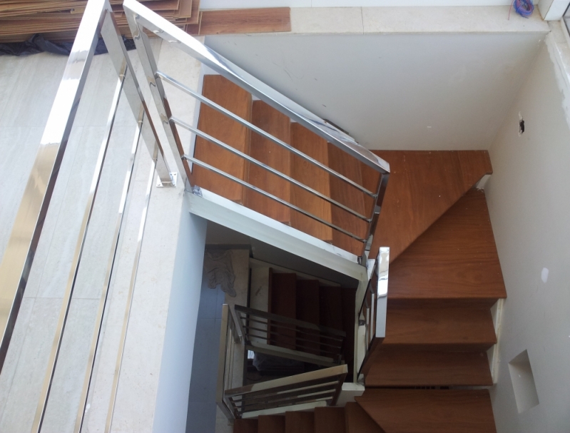 corrimao-de-inox-quadrado