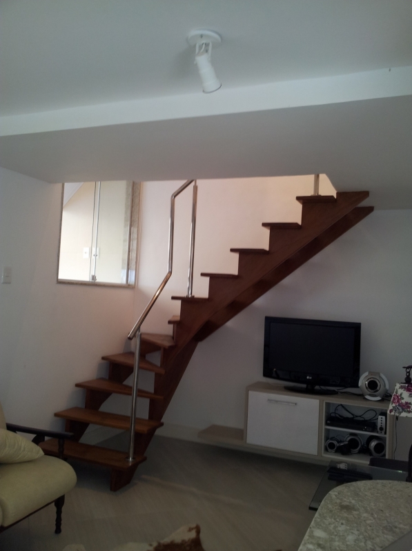 escada-em-aco-caracol