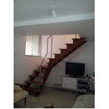 Escada em Aço Caracol